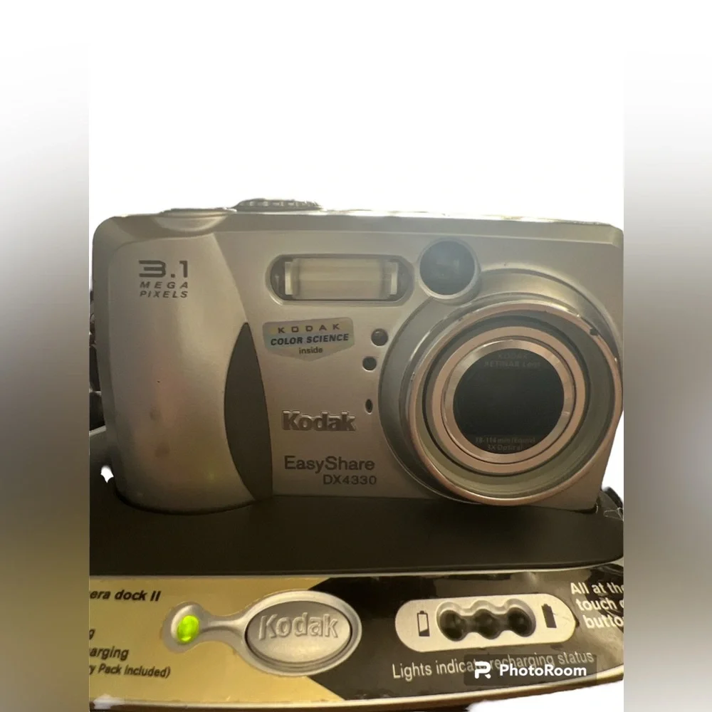 Kodak EasyShare DX4330 Digital Camera 3.1 MP 10X Zoom ~ Vintage ~ Silver W/Dock‎
